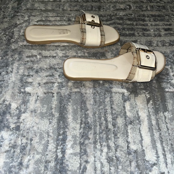 Stylish Beige and Snake Print Slide Sandals - Picture 2 of 3